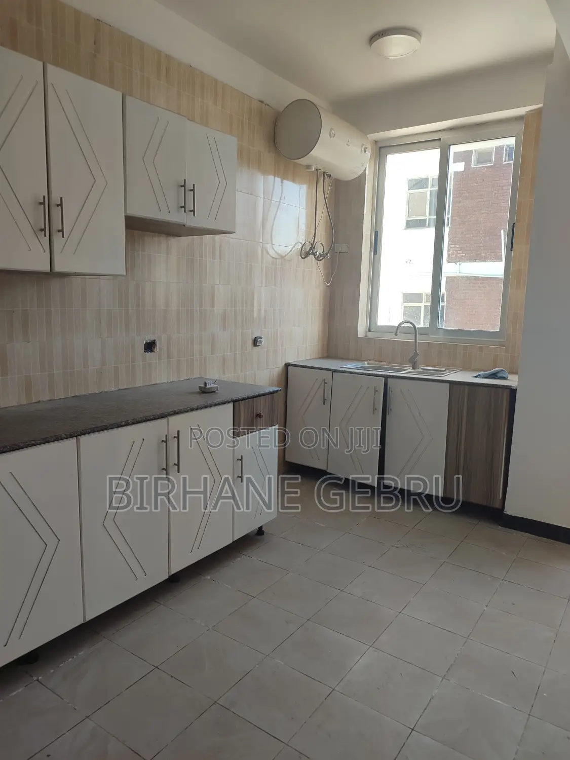 5bdrm Penthouse in Penta House, Bole for rent