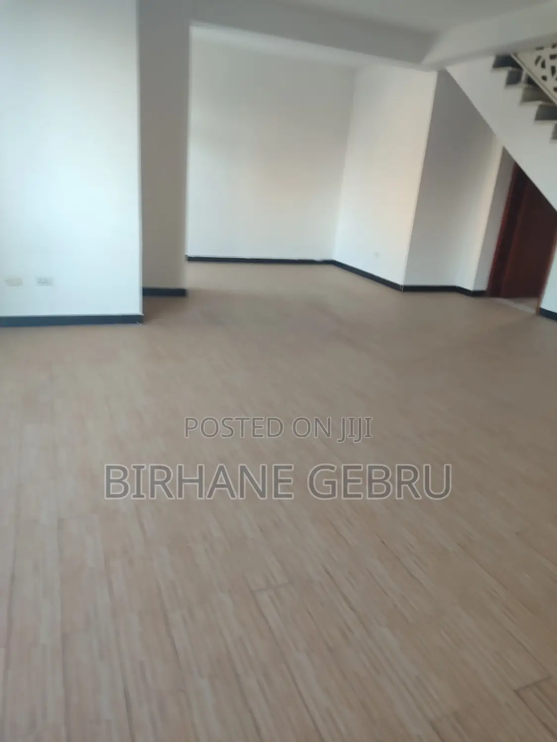 5bdrm Penthouse in Penta House, Bole for rent