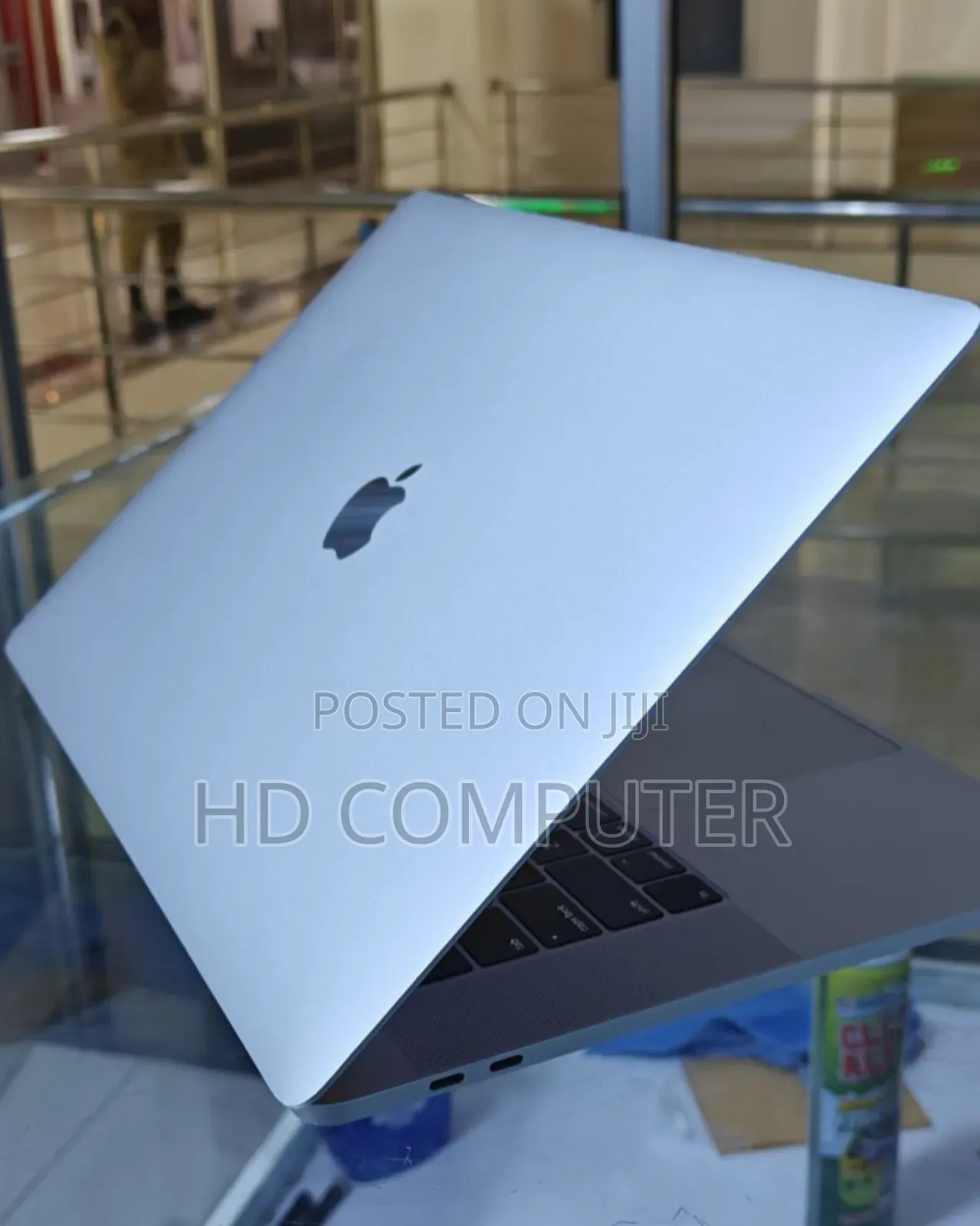 New Laptop Apple MacBook Pro 2019 16GB Intel Core I9 SSD 512GB