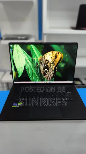 New Laptop Asus ROG Zephyrus G15 16GB Intel Core I9 SSD 1T