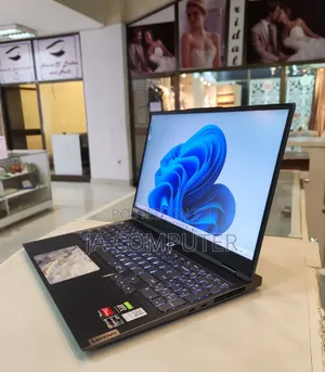 New Laptop Lenovo Legion 5 16GB AMD Ryzen 7 SSD 1T