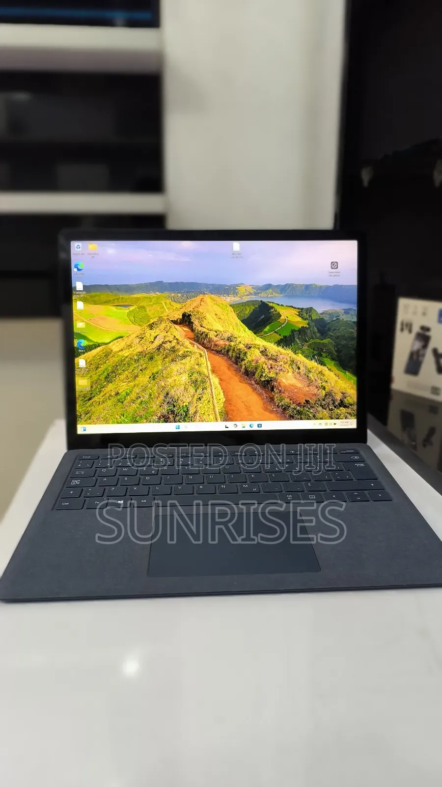 New Laptop Microsoft Surface Laptop 4 16GB Intel Core I7 SSD 256GB