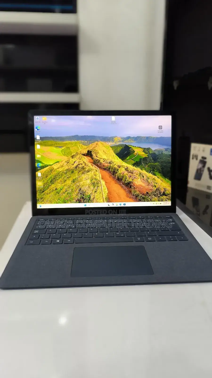 New Laptop Microsoft Surface Laptop 4 16GB Intel Core i7 SSD 256GB
