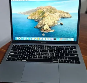 New Laptop Apple MacBook Air 2019 8GB Intel Core I5 SSD 128GB