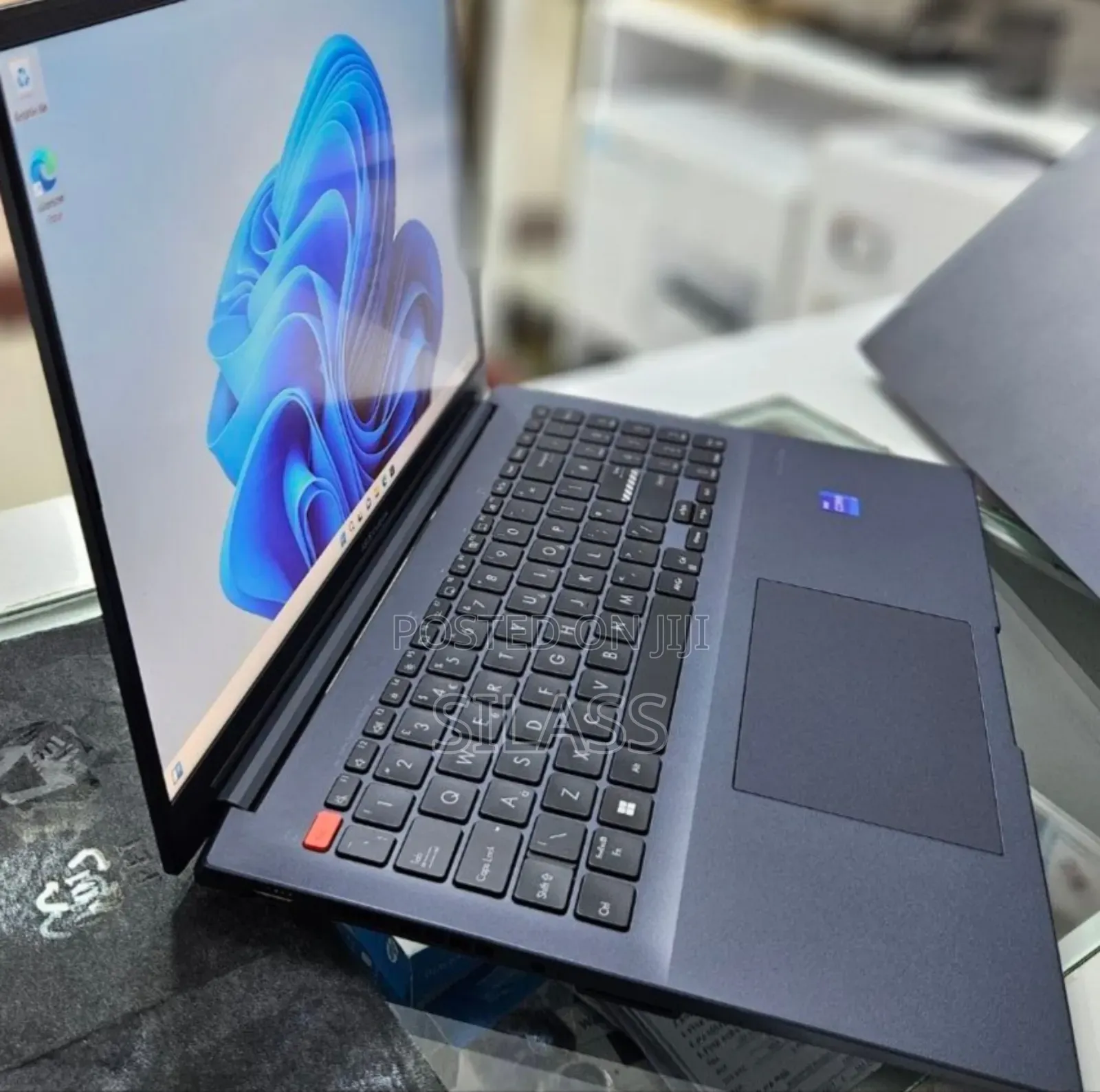 New Laptop Asus VivoBook 15 X505BA 16GB Intel Core I7 SSD 512GB