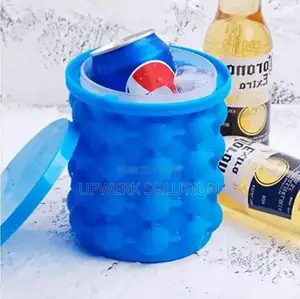  ICE Cube Maker Genie