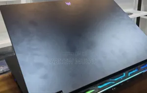 New Laptop Acer Predator Helios 18 PH18-71 16GB Intel Core I7 SSD 1T