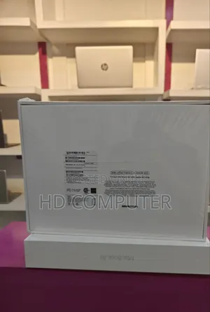 New Laptop Apple MacBook Air 2022 M2 8GB Apple M2 SSD 256GB