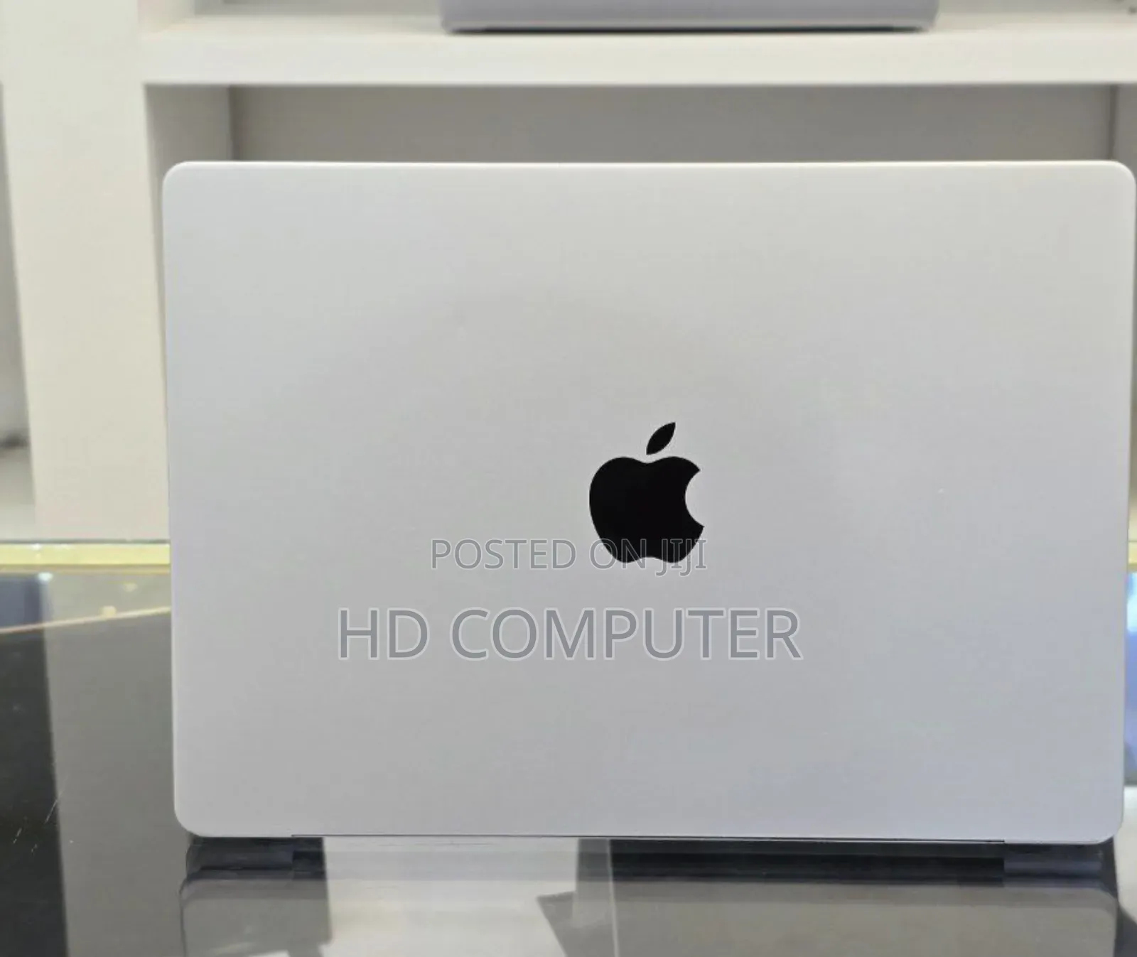 New Laptop Apple MacBook Pro M1 16GB Apple M1 Pro SSD 512GB