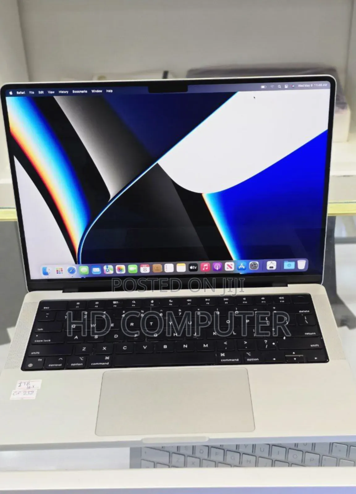 New Laptop Apple MacBook Pro M1 16GB Apple M1 Pro SSD 512GB