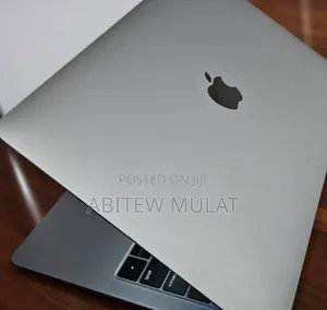 Photo - New Laptop Apple MacBook Air 2019 8GB Intel Core I5 SSD 128GB