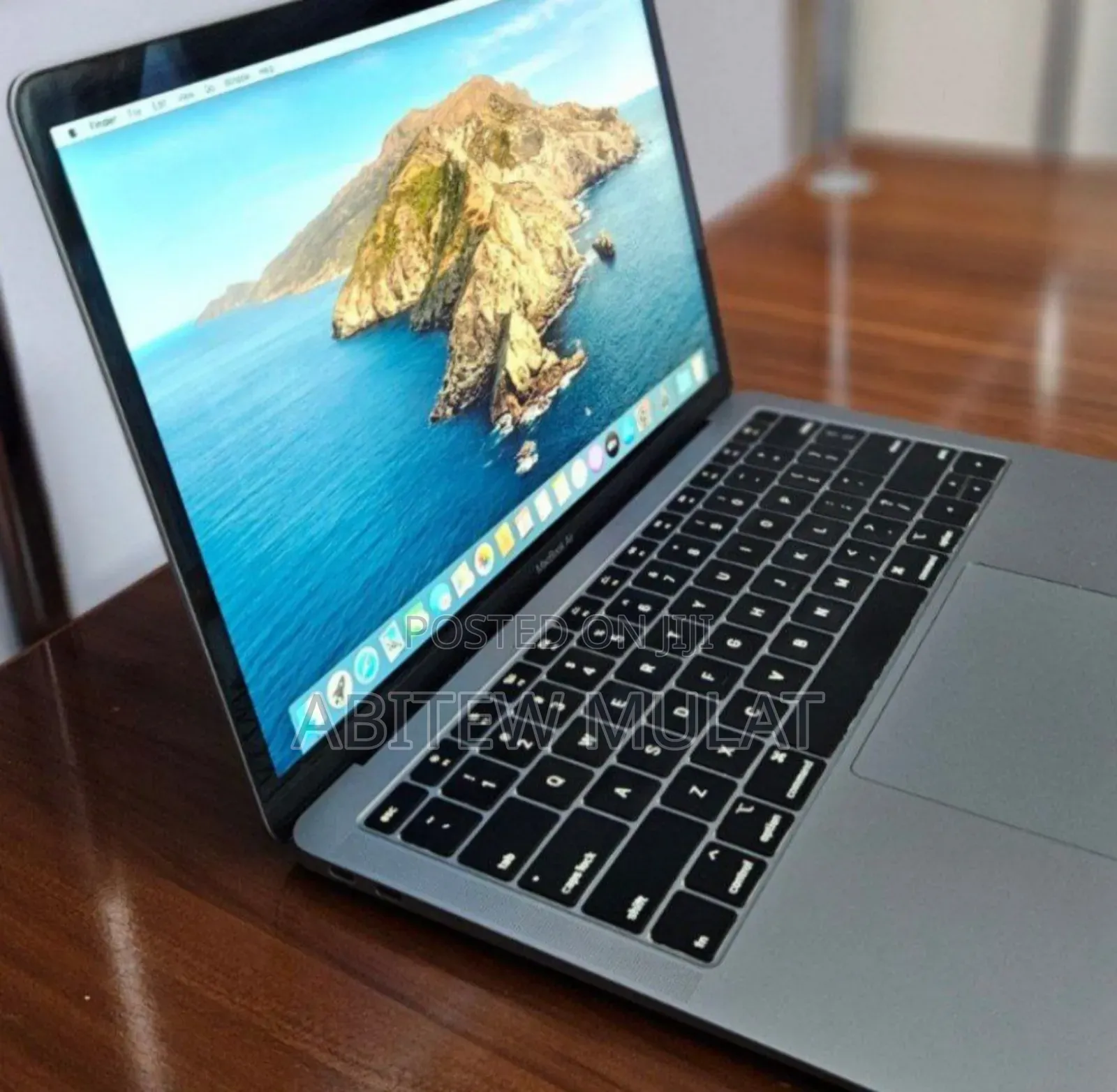 New Laptop Apple MacBook Air 2019 8GB Intel Core I5 SSD 128GB