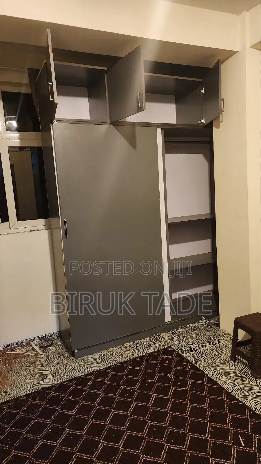 Closet 250×200cm Wardrobe That Has Sliding Door