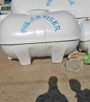 Photo - Roto Super Fiberglass Water Tanker Roto Tanker