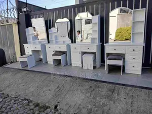 Photo - Dressing Makeup Table