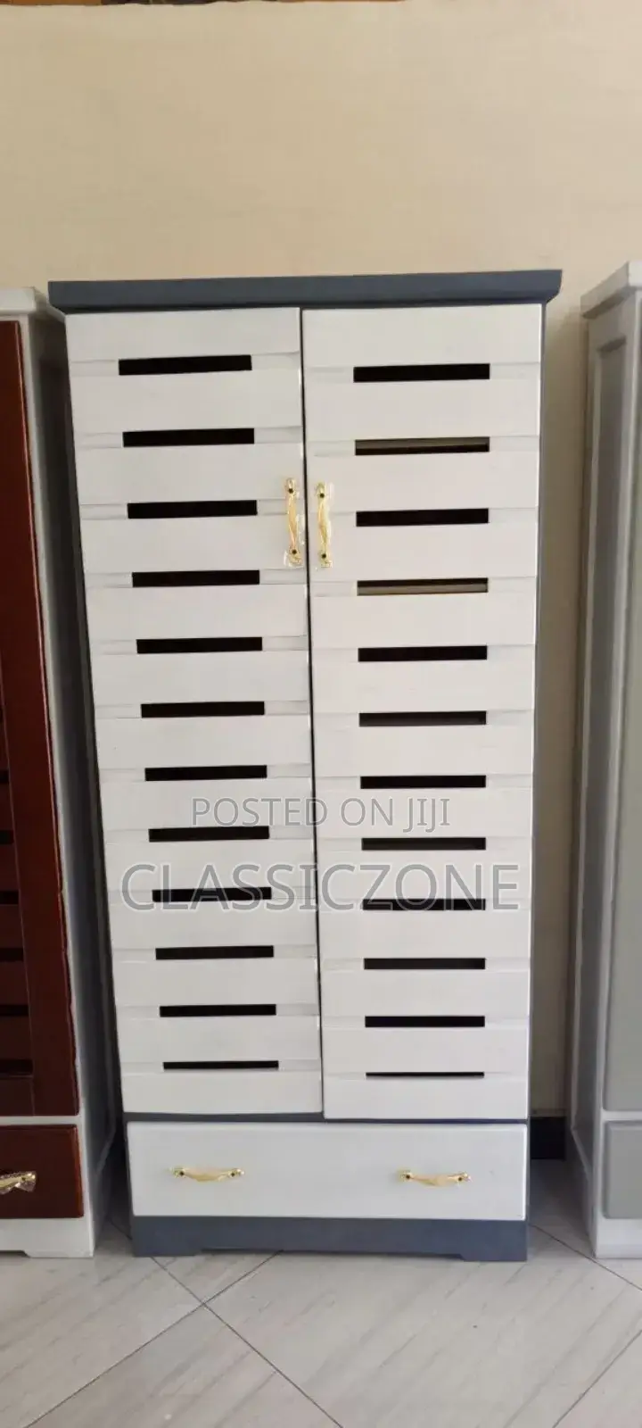 30 ጫማ መደርደሪያ