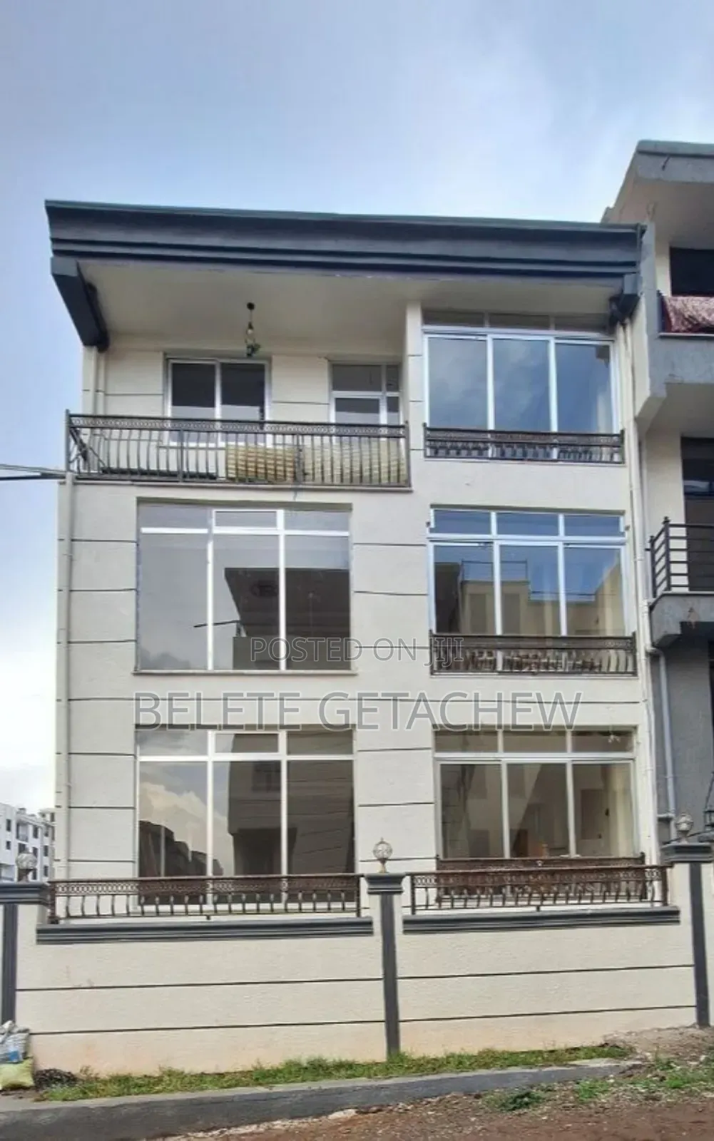 6bdrm House in Semit 72, G+3 Luxury, Bole for sale
