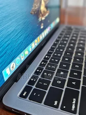 New Laptop Apple MacBook Air 2019 8GB Intel Core I5 SSD 128GB