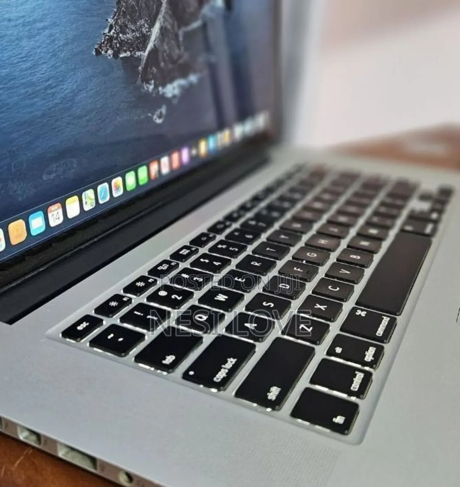 New Laptop Apple MacBook Pro 2014 16GB Intel Core I7 SSD 256GB