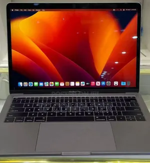 Photo - New Laptop Apple MacBook Pro 2017 8GB Intel Core I5 SSD 512GB