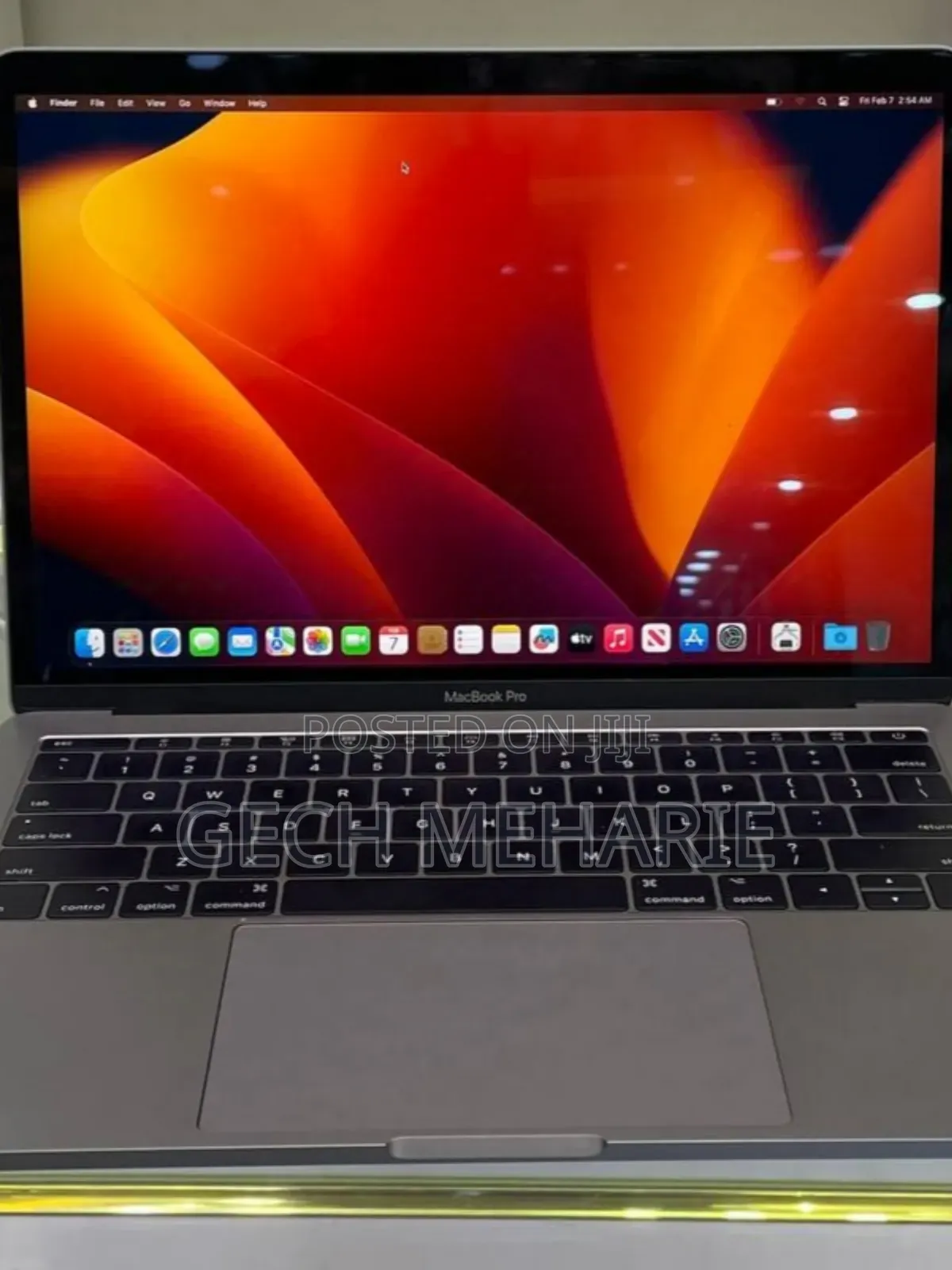 New Laptop Apple MacBook Pro 2015 8GB Intel Core I5 SSD 512GB