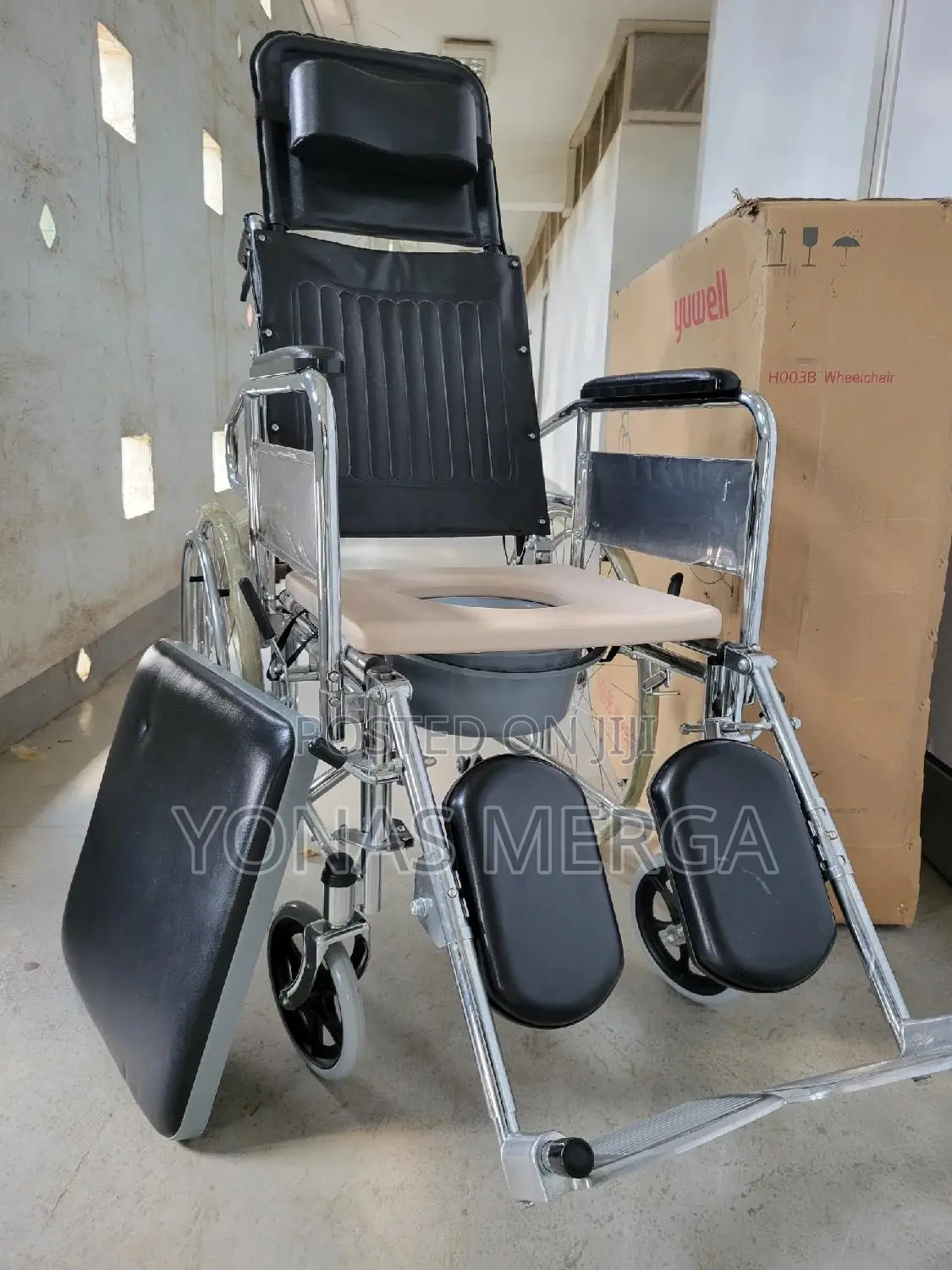 Reclining Wheelchair0-180°Adjustment~Capacity,Pullout Bedpan