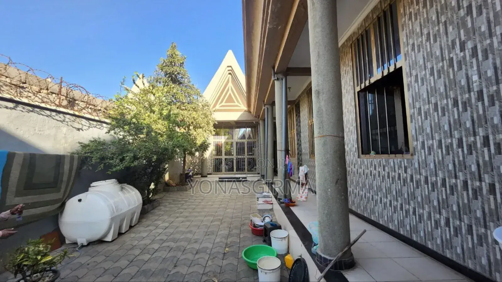 Furnished 4bdrm House in Adama for sale