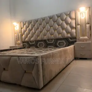 መብራት ያለው አልጋ