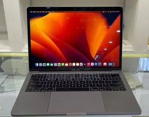 New Laptop Apple MacBook Pro 2017 8GB Intel Core I5 SSD 512GB
