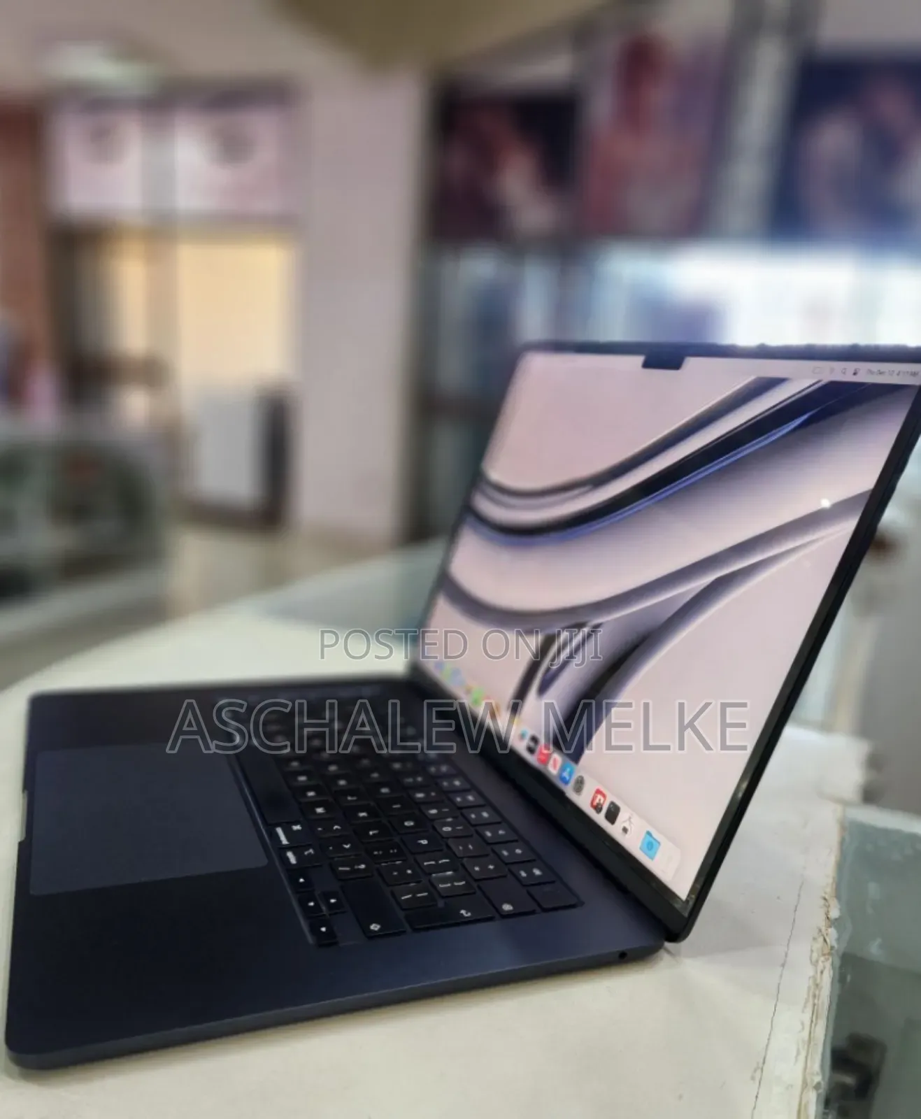 New Laptop Apple MacBook Air 2023 M2 8GB Apple M2 SSD 512GB