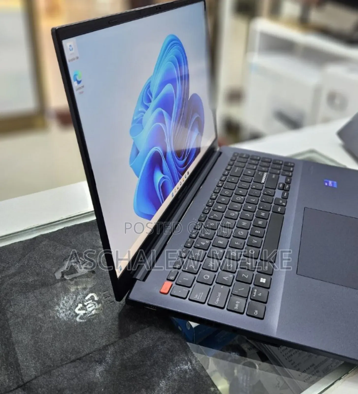 Laptop Asus VivoBook Pro 17 N705UD 16GB Intel Core I7 SSD 512GB