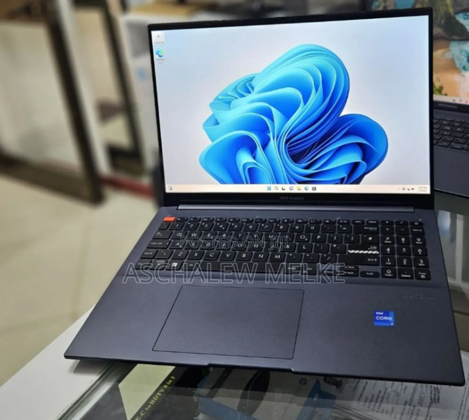 Laptop Asus VivoBook Pro 17 N705UD 16GB Intel Core I7 SSD 512GB