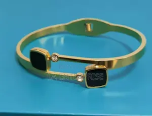 Photo - Luxury Unique Bracelet