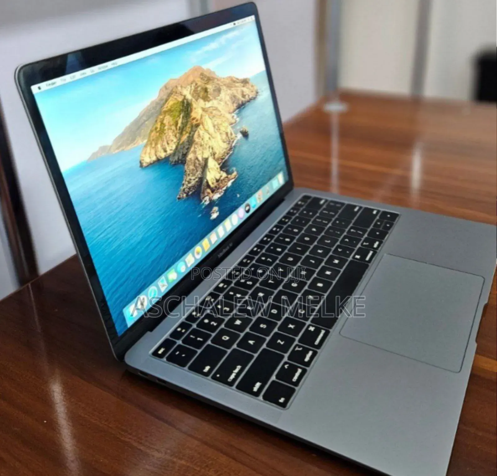 New Laptop Apple MacBook Air 2019 8GB Intel Core I5 SSD 128GB