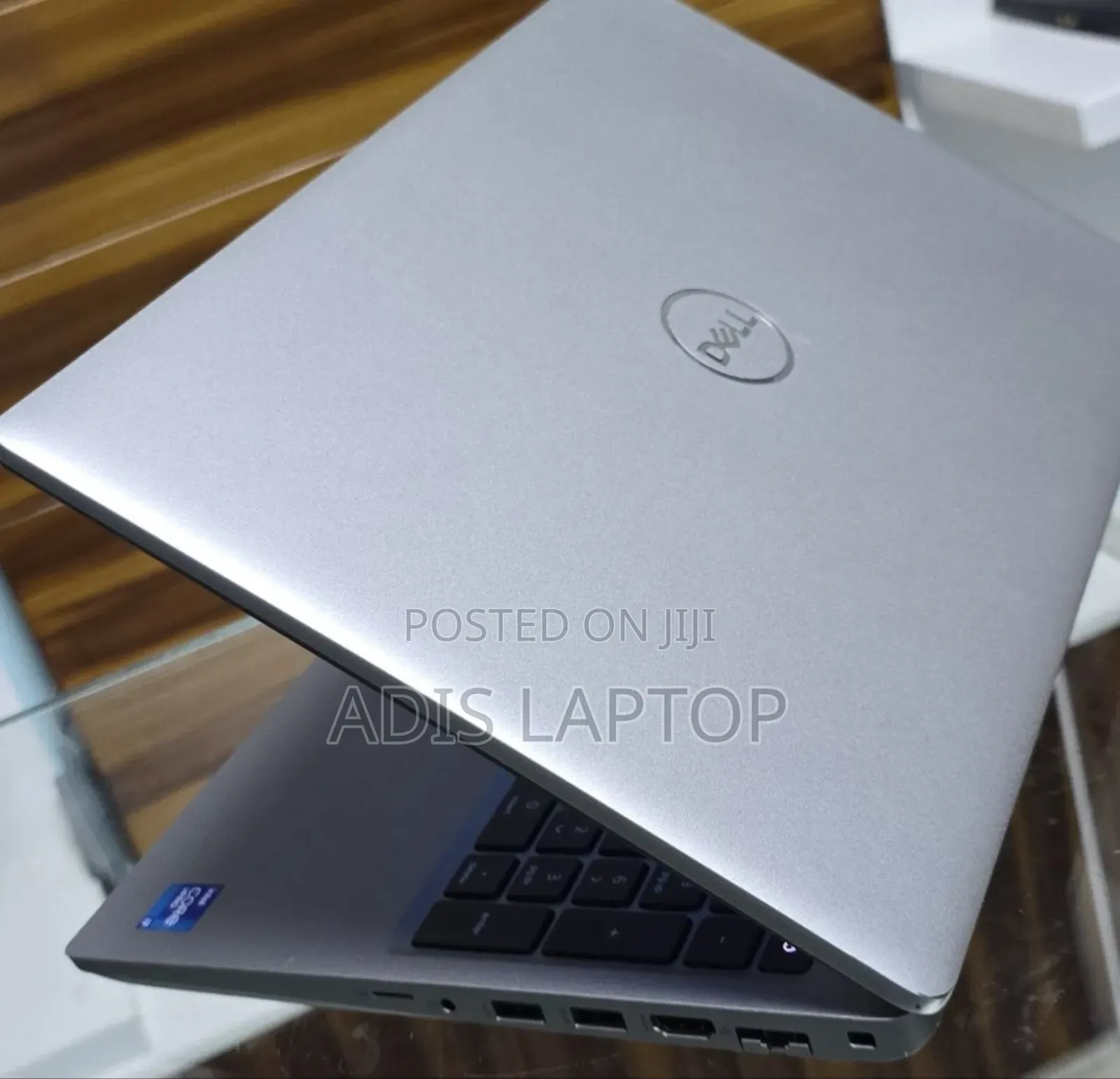 New Laptop Dell Precision 15 3520 32GB Intel Core I7 SSD 512GB