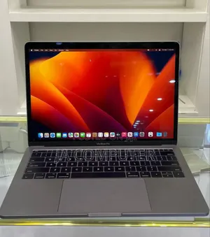 Photo - New Laptop Apple MacBook Pro 2017 8GB Intel Core I5 SSD 512GB