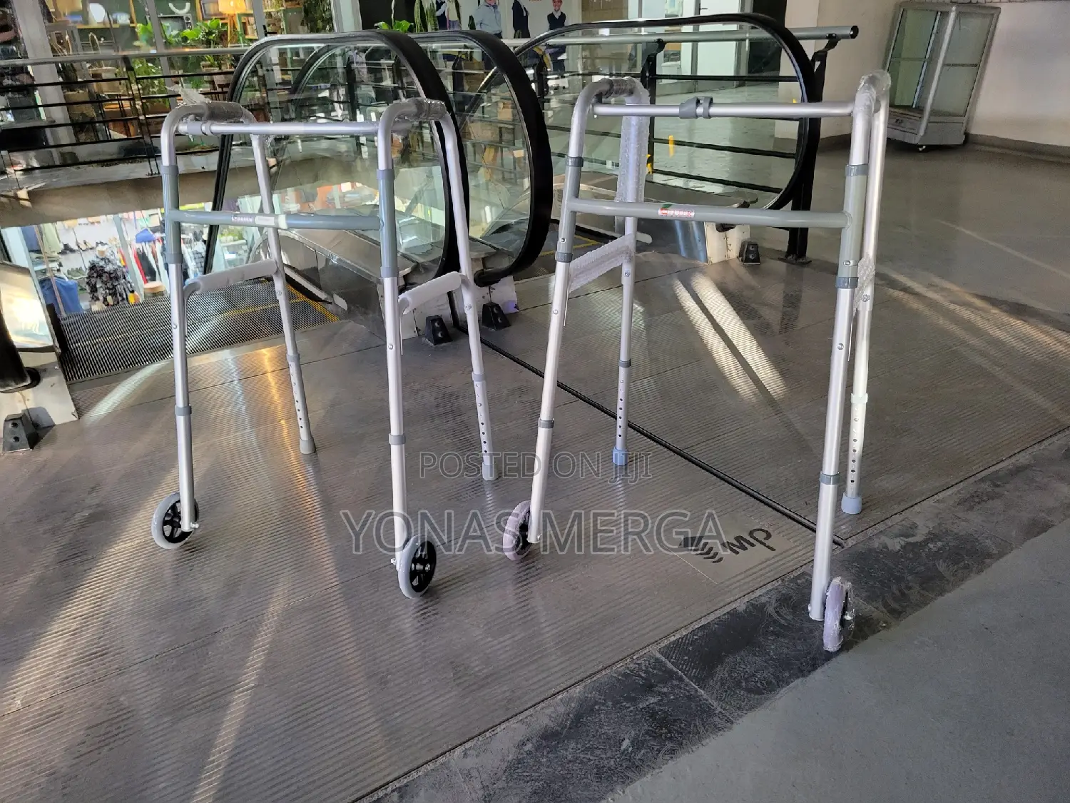Folding Step-Up Walker -Silver~₩Aluminum Walker0♧Care-Givers