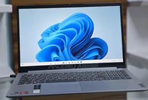 New Laptop Lenovo 16GB AMD Ryzen 7 SSD 512GB