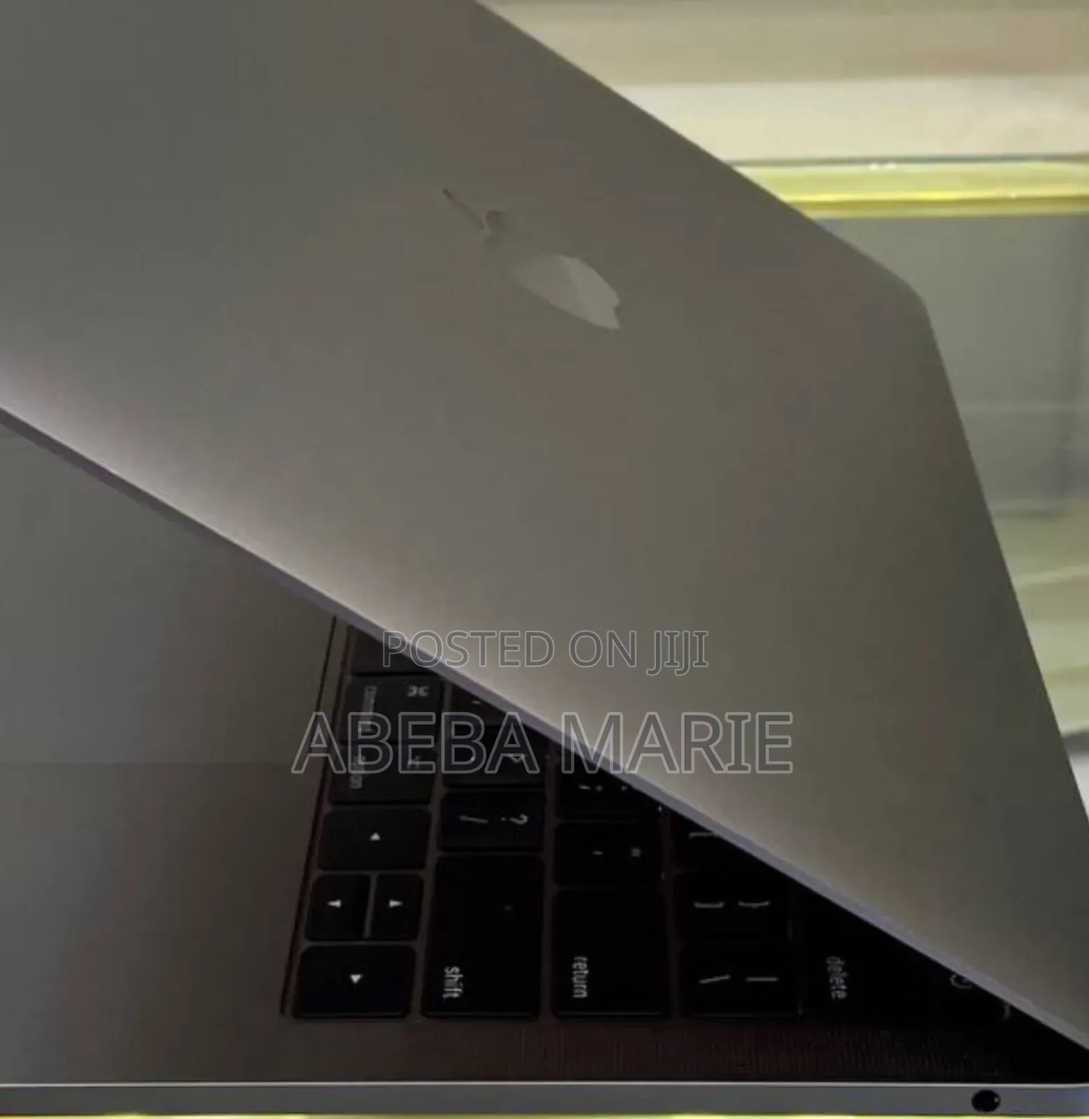 New Laptop Apple MacBook Pro 2015 8GB Intel Core I5 SSD 512GB
