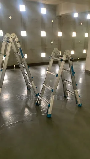 Photo - Mini Aluminum Ladder