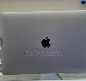 New Laptop Apple MacBook Pro 2017 8GB Intel Core I5 SSD 512GB