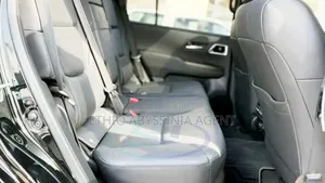 New Land Cruiser VX for Rent