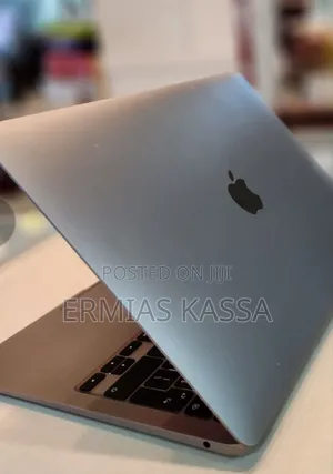 New Laptop Apple MacBook Air 2020 M1 8GB Apple M1 SSD 256GB