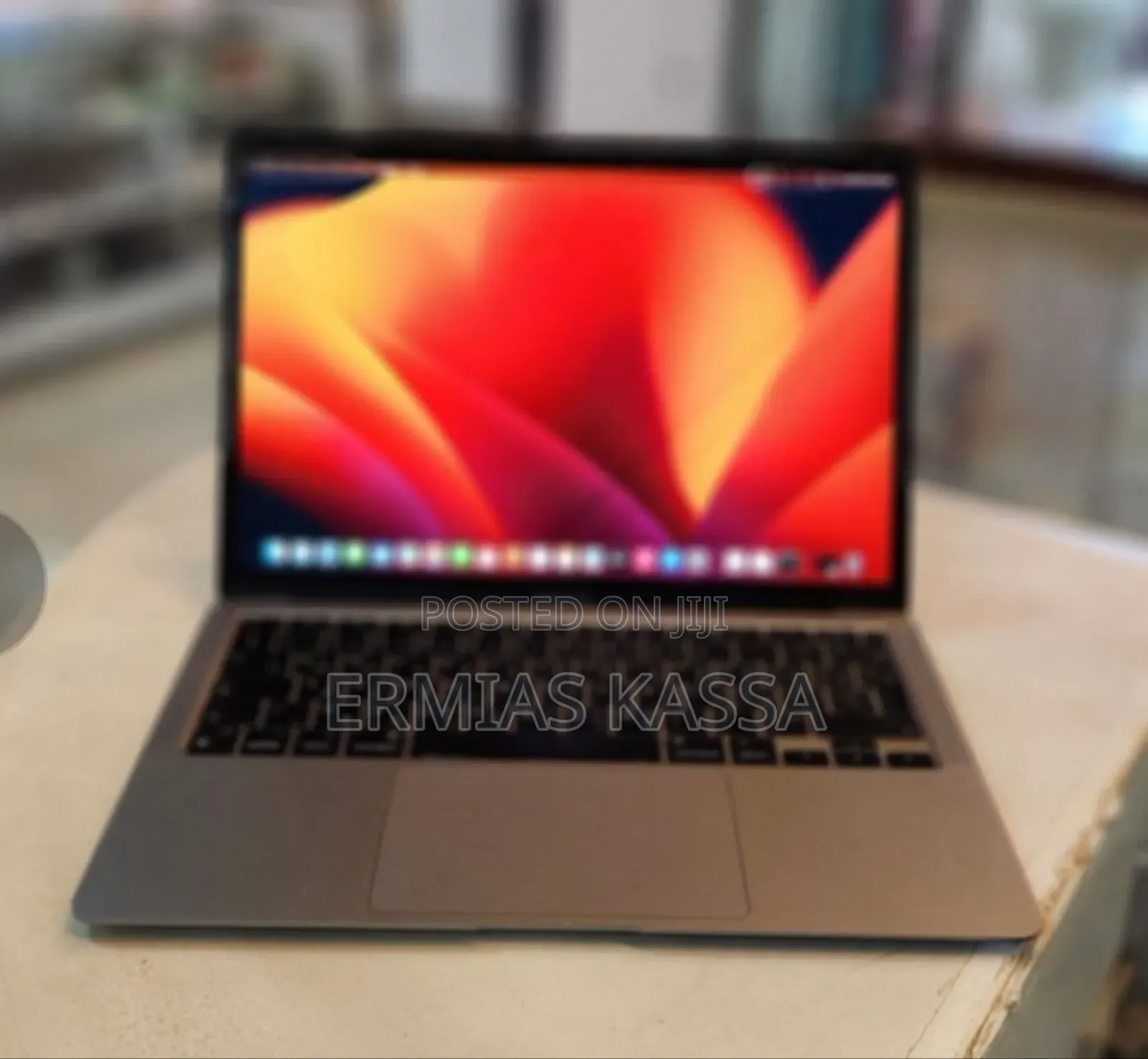 New Laptop Apple MacBook Air 2020 M1 8GB Apple M1 SSD 256GB