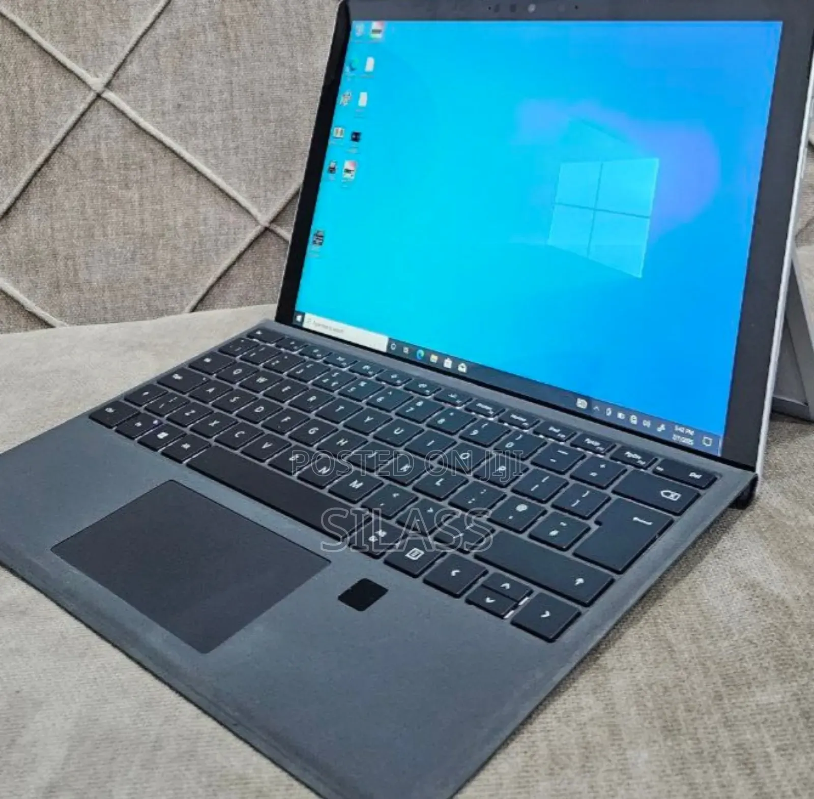 New Laptop Microsoft Surface 16GB Intel Core I7 SSD 256GB