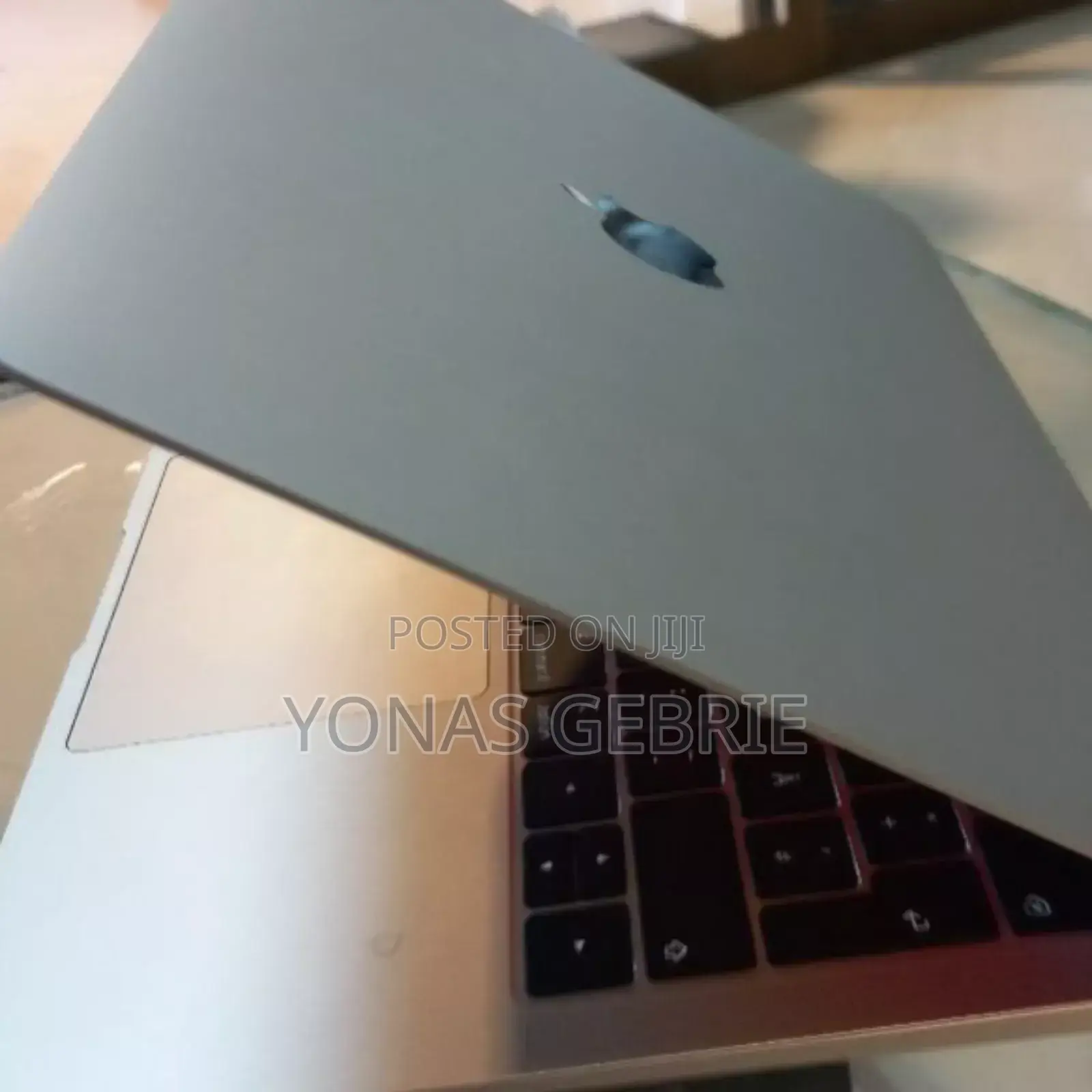 New Laptop Apple MacBook Air 2019 8GB Intel Core I5 SSD 128GB