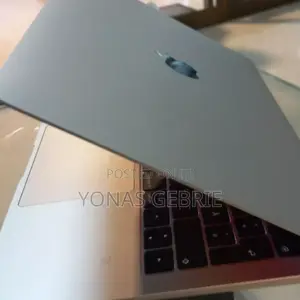 Photo - New Laptop Apple MacBook Air 2019 8GB Intel Core I5 SSD 128GB