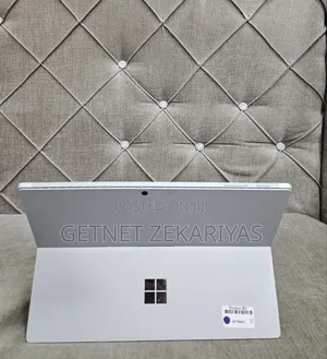 New Laptop Microsoft Surface Pro 7 16GB Intel Core I7 SSD 256GB