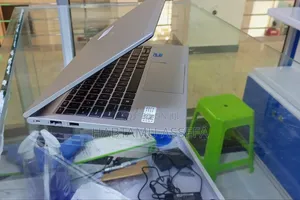 New Laptop HP EliteBook 640 G10 32GB Intel Core I5 SSD 1T
