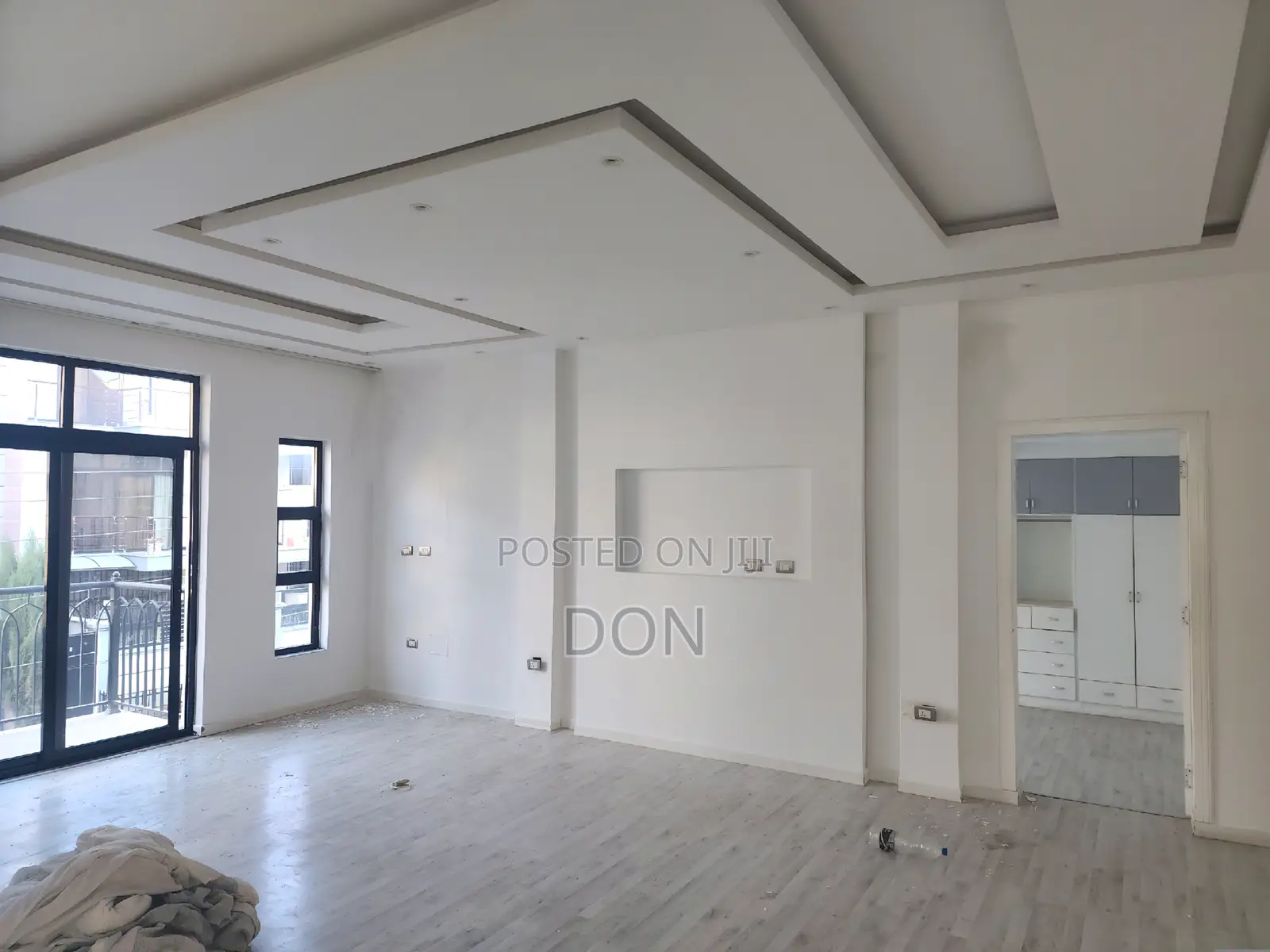 11bdrm Mansion in Summit, Bole for rent